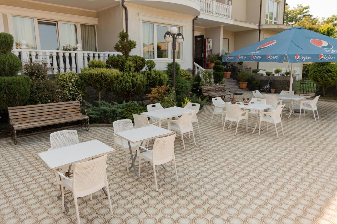 Guest House Sofia 코불레티 외부 사진