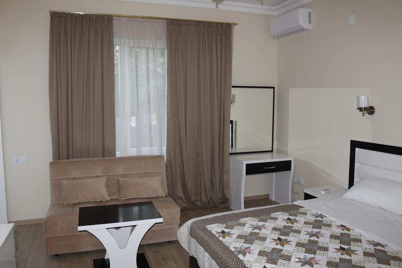 Guest House Sofia 코불레티 외부 사진